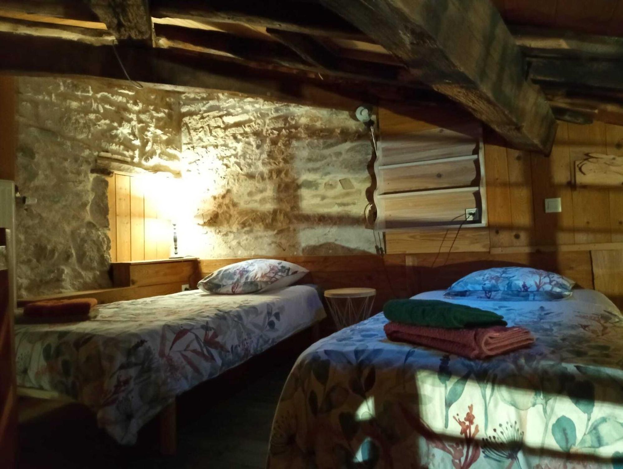 Gites Des Esselards Yzeron Εξωτερικό φωτογραφία